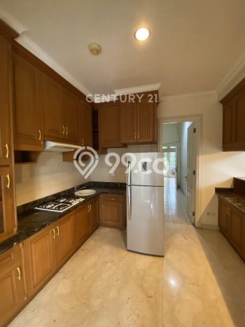 Hunian Modern dengan LT 550m2 & LB 600m2 Dikontrakkan di Pondok Indah Hunian Modern dengan LT 550m2 & LB 600m2 Dikontrakkan di Pondok Indah