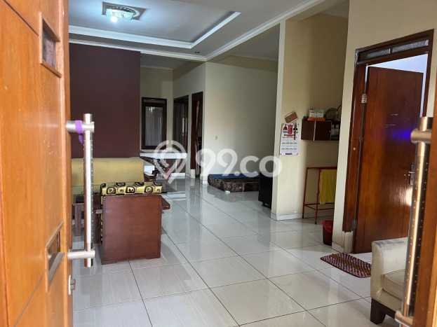 Rumah Luas Asri 4 KT Siap Pakai di Taman Kopo Indah Bandung Rumah Luas Asri 4 KT Siap Pakai di Taman Kopo Indah Bandung