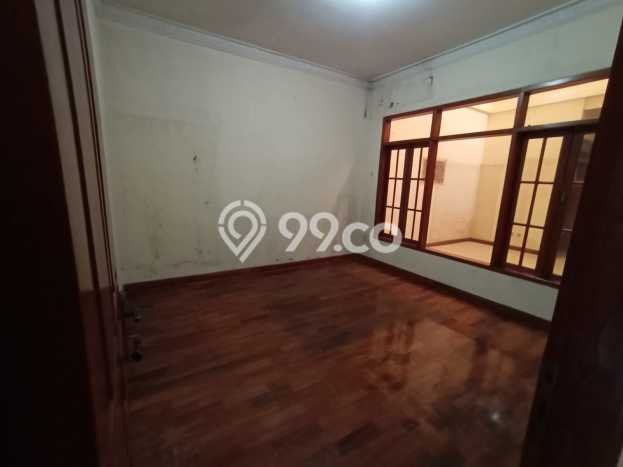 Rumah Mewah LB 400m2 Siap Pakai Desain Elegan di Pajajaran, Bandung Rumah Mewah LB 400m2 Siap Pakai Desain Elegan di Pajajaran, Bandung