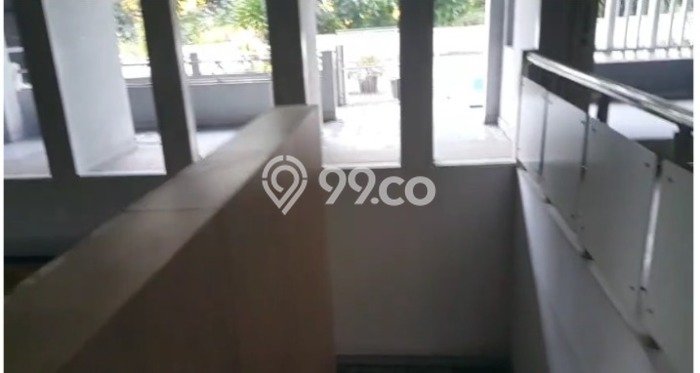 Sewa Rumah Strategis LT 780m2 / LB 1500m2 di Setra Sari, Bandung Sewa Rumah Strategis LT 780m2 / LB 1500m2 di Setra Sari, Bandung