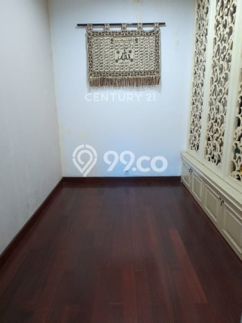 Hunian Elit LB 376m2 Siap Huni Desain Elegan di Pulomas, Jakarta Timur Hunian Elit LB 376m2 Siap Huni Desain Elegan di Pulomas, Jakarta Timur