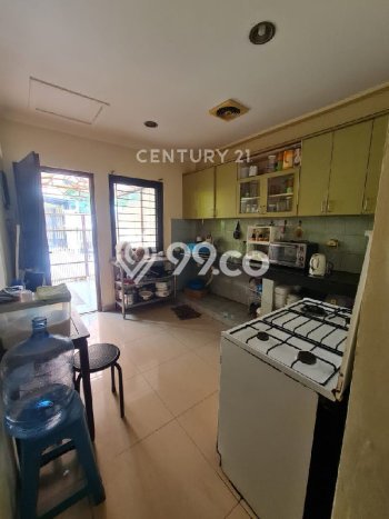 Ready to Use! Premium House LT 288m2 Desain Elegan di Pulomas Ready to Use! Premium House LT 288m2 Desain Elegan di Pulomas
