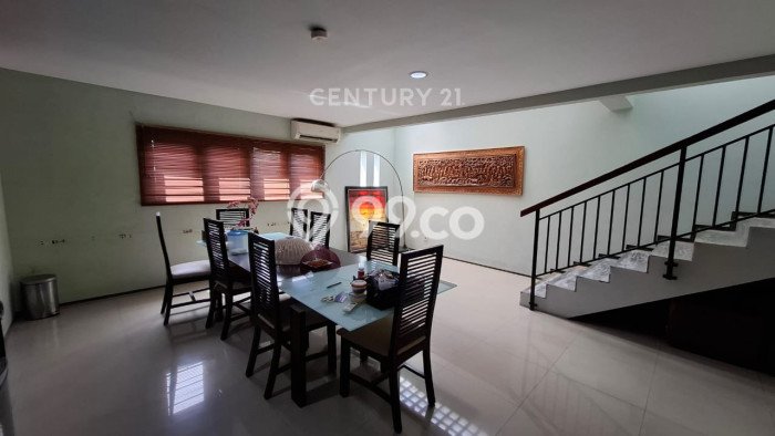 For Sale! Premium House LT 210m2 Desain Modern di Rawamangun For Sale! Premium House LT 210m2 Desain Modern di Rawamangun
