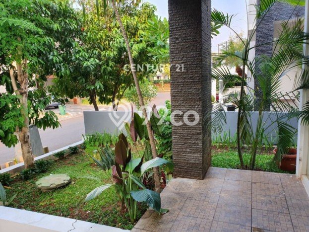 Rumah sewa siap huni 5 KT di Bintaro, Tangerang Selatan Rumah sewa siap huni 5 KT di Bintaro, Tangerang Selatan