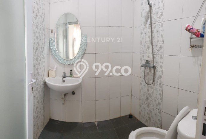 Disewakan Rumah Murah di BSD City Tangerang Punya 3 Kamar Tidur Disewakan Rumah Murah di BSD City Tangerang Punya 3 Kamar Tidur