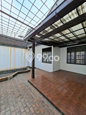 For Sale! Premium House LT 180m2 Desain Elegan di Bintaro For Sale! Premium House LT 180m2 Desain Elegan di Bintaro