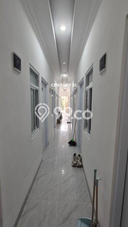 Siap Huni Rumah Mewah 30 Kamar di Kebon Jeruk Dekat ke Mana Pun Siap Huni Rumah Mewah 30 Kamar di Kebon Jeruk Dekat ke Mana Pun