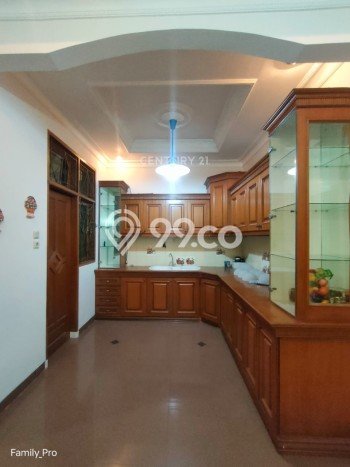 Siap Huni Rumah Mewah 4 Kamar di Pesanggrahan Dekat ke Mana Pun Siap Huni Rumah Mewah 4 Kamar di Pesanggrahan Dekat ke Mana Pun