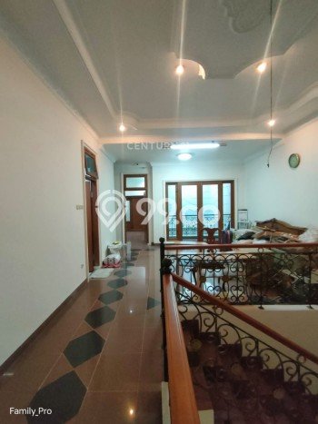 Siap Huni Rumah Mewah 4 Kamar di Pesanggrahan Dekat ke Mana Pun Siap Huni Rumah Mewah 4 Kamar di Pesanggrahan Dekat ke Mana Pun