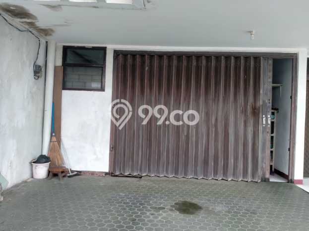 Rumah Luxury Modern Siap Huni di Dharma Husada Surabaya Rumah Luxury Modern Siap Huni di Dharma Husada Surabaya