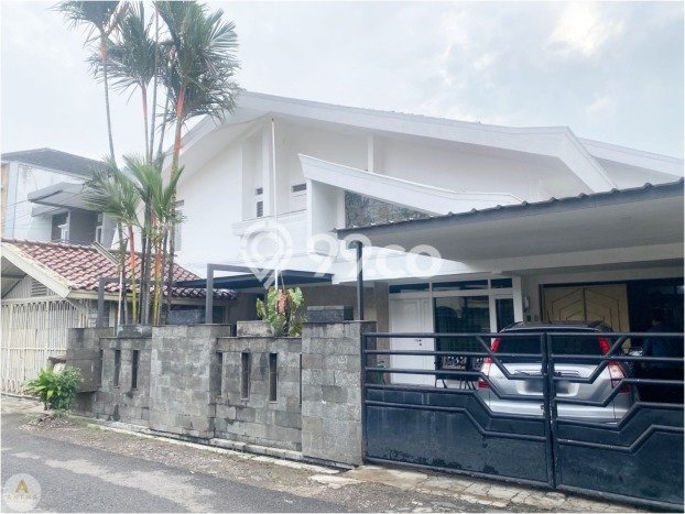 Jual Rumah Mewah Elegan Dengan View Cantik di Turangga, Bandung Jual Rumah Mewah Elegan Dengan View Cantik di Turangga, Bandung