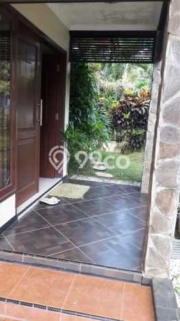 Hunian Cantik Modern Lb 110m2 di Pakis, Malang Hunian Cantik Modern Lb 110m2 di Pakis, Malang