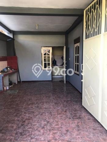 Rumah Kost Dijual di Dau, Malang dengan 6 Kamar Tidur, 2 Kamar Mandi Rumah Kost Dijual di Dau, Malang dengan 6 Kamar Tidur, 2 Kamar Mandi