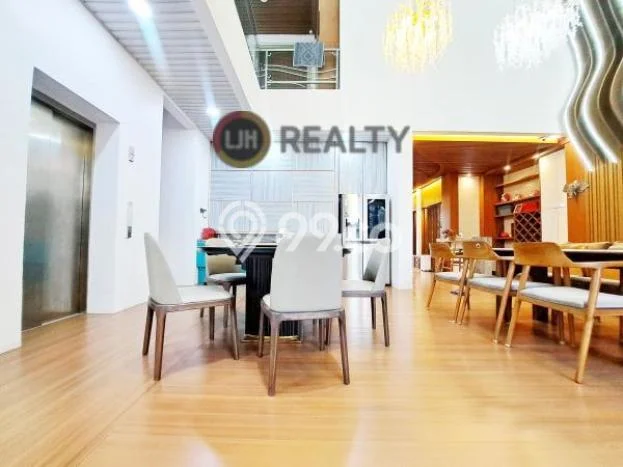 Rumah Eksklusif Dijual LT 303m2 di Batam Kota, Batam Rumah Eksklusif Dijual LT 303m2 di Batam Kota, Batam