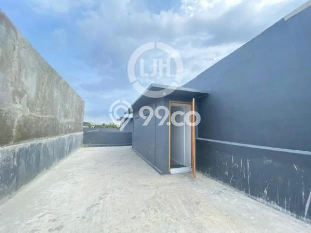 Disewakan Ruko di Kawasan Ramai Batam Centre Luas 240m2 Disewakan Ruko di Kawasan Ramai Batam Centre Luas 240m2