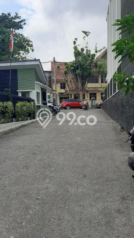 Lokasi terbaik! Rumah siap huni dikontrakkan di Sail LB 200m2 Lokasi terbaik! Rumah siap huni dikontrakkan di Sail LB 200m2