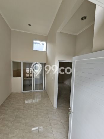 Rumah Luas Asri 2 KT Siap Pakai di Jatiwaringin Bekasi Rumah Luas Asri 2 KT Siap Pakai di Jatiwaringin Bekasi