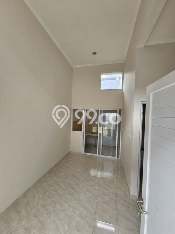Rumah Luas Asri 2 KT Siap Pakai di Jatiwaringin Bekasi Rumah Luas Asri 2 KT Siap Pakai di Jatiwaringin Bekasi