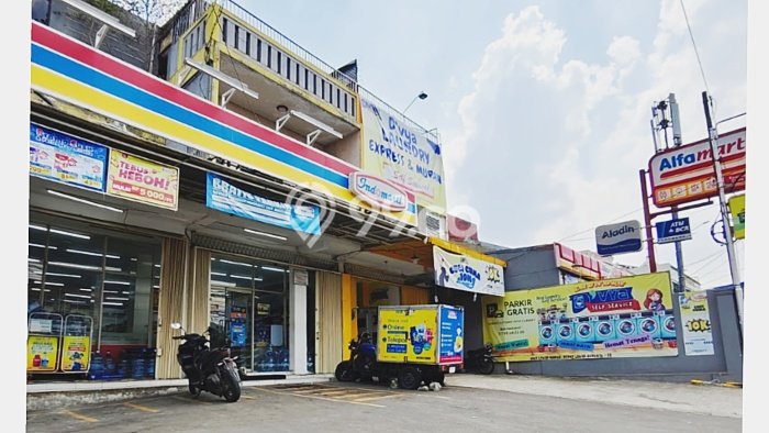 Komersial Bagus Dijual LB 100m2 Lokasi Strategis Jakarta Selatan Area Cocok untuk Berbisnis Komersial Bagus Dijual LB 100m2 Lokasi Strategis Jakarta Selatan Area Cocok untuk Berbisnis