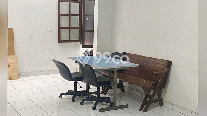 Hunian Elit LB 200m2 Siap Pakai Desain Elegan di Srengseng, Jakarta Barat Hunian Elit LB 200m2 Siap Pakai Desain Elegan di Srengseng, Jakarta Barat