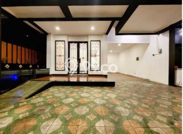 Ready to Use! Premium House LT 231m2 Desain Modern di Jati Padang Ready to Use! Premium House LT 231m2 Desain Modern di Jati Padang