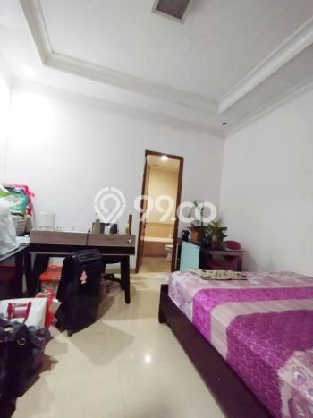Hunian Mewah Siap Huni LT 145m2 di Tebet, Jakarta Selatan Hunian Mewah Siap Huni LT 145m2 di Tebet, Jakarta Selatan
