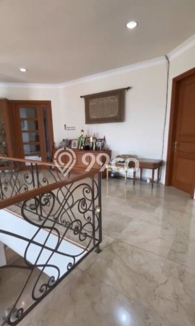 Rumah Elit Modern Siap Huni di Pondok Indah Jakarta Selatan Rumah Elit Modern Siap Huni di Pondok Indah Jakarta Selatan