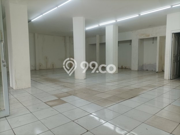 Disewakan Ruko di Pusat Kota Jakarta Selatan Ramai Strategis Disewakan Ruko di Pusat Kota Jakarta Selatan Ramai Strategis