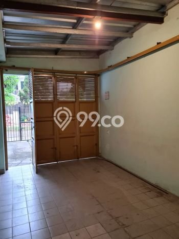 Siap Huni Rumah Mewah 4 Kamar di Mampang Prapatan Dekat ke Mana Saja Siap Huni Rumah Mewah 4 Kamar di Mampang Prapatan Dekat ke Mana Saja