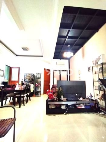 Hunian Mewah Siap Huni LT 145m2 di Tebet, Jakarta Selatan Hunian Mewah Siap Huni LT 145m2 di Tebet, Jakarta Selatan