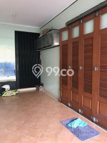 Hunian Mewah Siap Huni LT 145m2 di Tebet, Jakarta Selatan Hunian Mewah Siap Huni LT 145m2 di Tebet, Jakarta Selatan