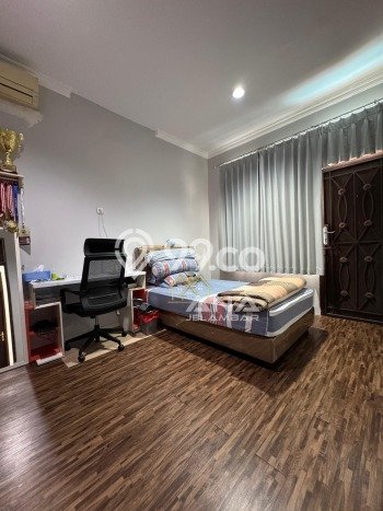 For Sale! Premium House LT 253m2 Desain Elegan di Jelambar For Sale! Premium House LT 253m2 Desain Elegan di Jelambar