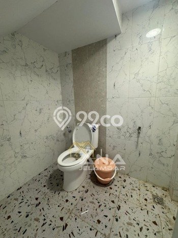 Jual Rumah Strategis Bagus Punya 4 KT di Tambora Jakarta Barat SHM Jual Rumah Strategis Bagus Punya 4 KT di Tambora Jakarta Barat SHM