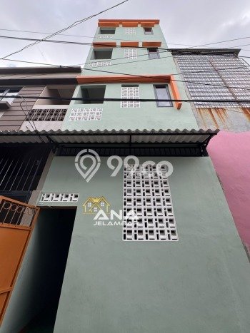 Rumah Modern 23 KT di Jelambar Jakarta Barat Rumah Modern 23 KT di Jelambar Jakarta Barat