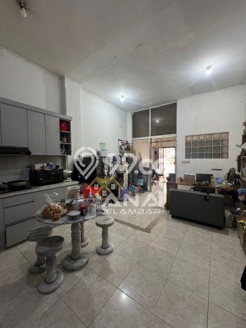 Dijual Hunian Rumah Terawat 5 Kamar di Jelambar, Jakarta Barat Dijual Hunian Rumah Terawat 5 Kamar di Jelambar, Jakarta Barat