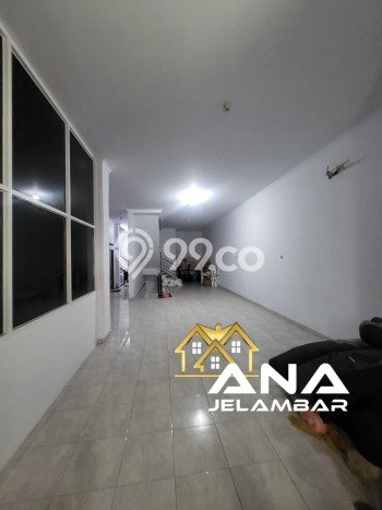 Disewakan! Rumah 2 Kamar Tidur &
6 Kamar Mandi di Jelambar, Jakarta Barat Disewakan! Rumah 2 Kamar Tidur &
6 Kamar Mandi di Jelambar, Jakarta Barat