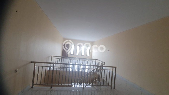 Rumah Sewa Jakarta Barat LT 81m2 LB 225m2 Area Jelambar Rumah Sewa Jakarta Barat LT 81m2 LB 225m2 Area Jelambar