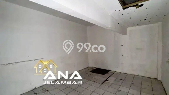 Rumah Mewah LB 213m2 Siap Huni Desain Elegan di Jelambar, Jakarta Barat Rumah Mewah LB 213m2 Siap Huni Desain Elegan di Jelambar, Jakarta Barat