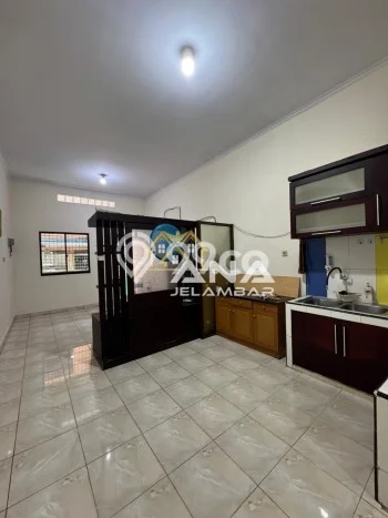 Dijual Hunian Rumah Nyaman 4 Kamar di Jelambar, Jakarta Barat Dijual Hunian Rumah Nyaman 4 Kamar di Jelambar, Jakarta Barat