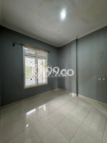 Disewakan! Rumah 4 Kamar Tidur &
2 Kamar Mandi di Jelambar, Jakarta Barat Disewakan! Rumah 4 Kamar Tidur &
2 Kamar Mandi di Jelambar, Jakarta Barat