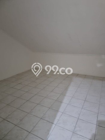 Disewakan! Rumah 3 Kamar Tidur &
3 Kamar Mandi di Jelambar, Jakarta Barat Disewakan! Rumah 3 Kamar Tidur &
3 Kamar Mandi di Jelambar, Jakarta Barat