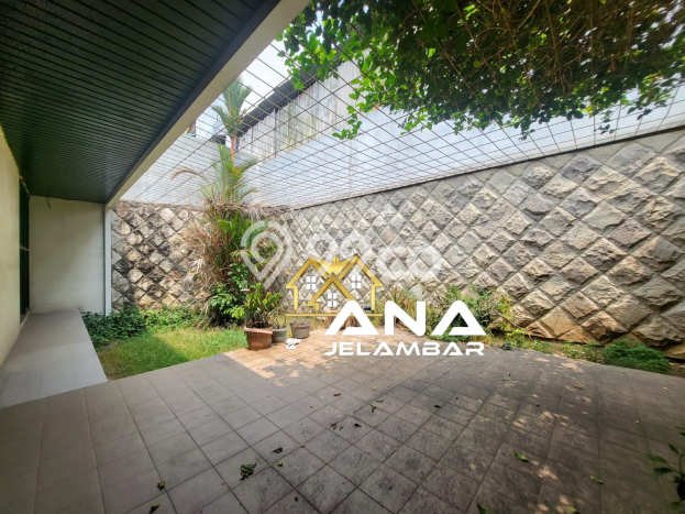 Rumah Elit Modern Siap Huni di Jelambar Jakarta Barat Rumah Elit Modern Siap Huni di Jelambar Jakarta Barat