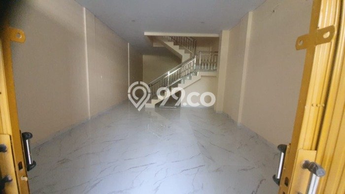 Rumah Sewa Jakarta Barat LT 81m2 LB 225m2 Area Jelambar Rumah Sewa Jakarta Barat LT 81m2 LB 225m2 Area Jelambar