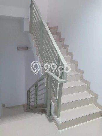 Rumah Kontrakan Jakarta Barat LT 75m2 LB 150m2 Area Jelambar Rumah Kontrakan Jakarta Barat LT 75m2 LB 150m2 Area Jelambar