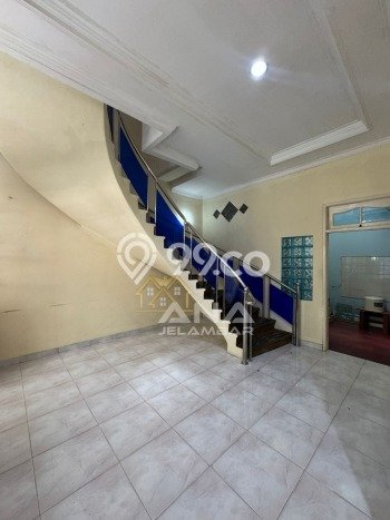 Jarang Ada! Rumah Kontrakan 6 Kamar Nyaman Siap Huni Jelambar Jarang Ada! Rumah Kontrakan 6 Kamar Nyaman Siap Huni Jelambar