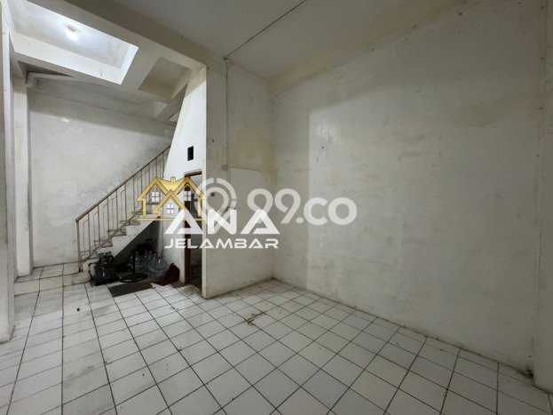 Jarang Ada! Rumah Kontrakan 4 Kamar Nyaman Siap Huni Jelambar Jarang Ada! Rumah Kontrakan 4 Kamar Nyaman Siap Huni Jelambar