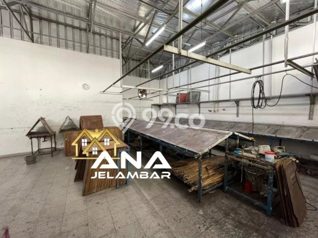 Hunian Elit LB 340m2 Siap Huni Desain Elegan di Jelambar, Jakarta Barat Hunian Elit LB 340m2 Siap Huni Desain Elegan di Jelambar, Jakarta Barat