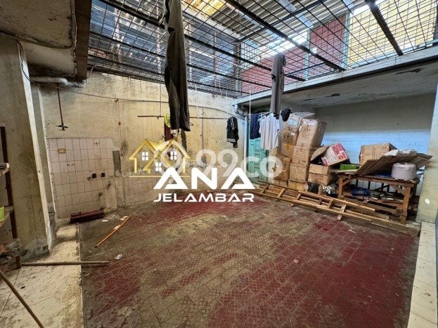 Dijual! Gudang di Jelambar Jakarta Barat LT 190m2 / LB 450m2 Kawasan Strategis Dijual! Gudang di Jelambar Jakarta Barat LT 190m2 / LB 450m2 Kawasan Strategis