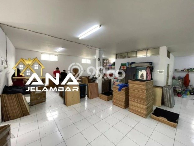 Unit Gudang Dijual di Jakarta Barat LT 164m2 & LB 360m2 Unit Gudang Dijual di Jakarta Barat LT 164m2 & LB 360m2