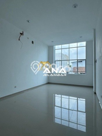 FOR RENT! Ruko di Jelambar Cocok untuk Bisnis 216m2 FOR RENT! Ruko di Jelambar Cocok untuk Bisnis 216m2